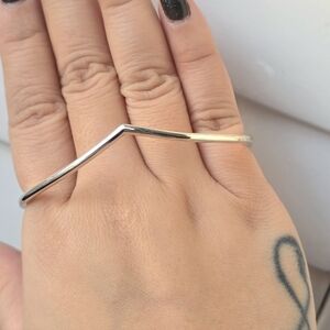 Pandora wishbone bangle
